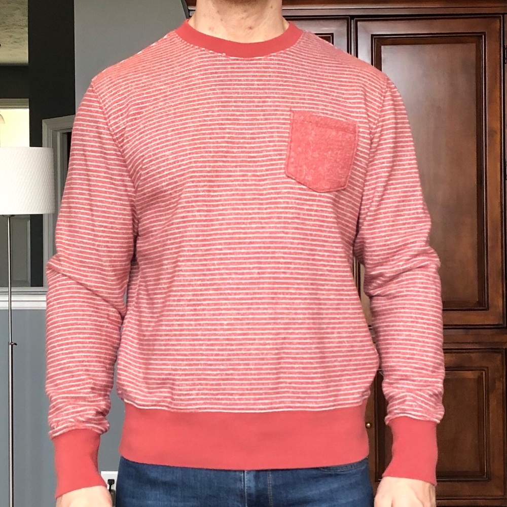 GAP Pocket Crew Sweater In Size Medium.